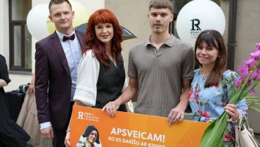 6 September: New School Year Opens, 2000-Euro Winner Named