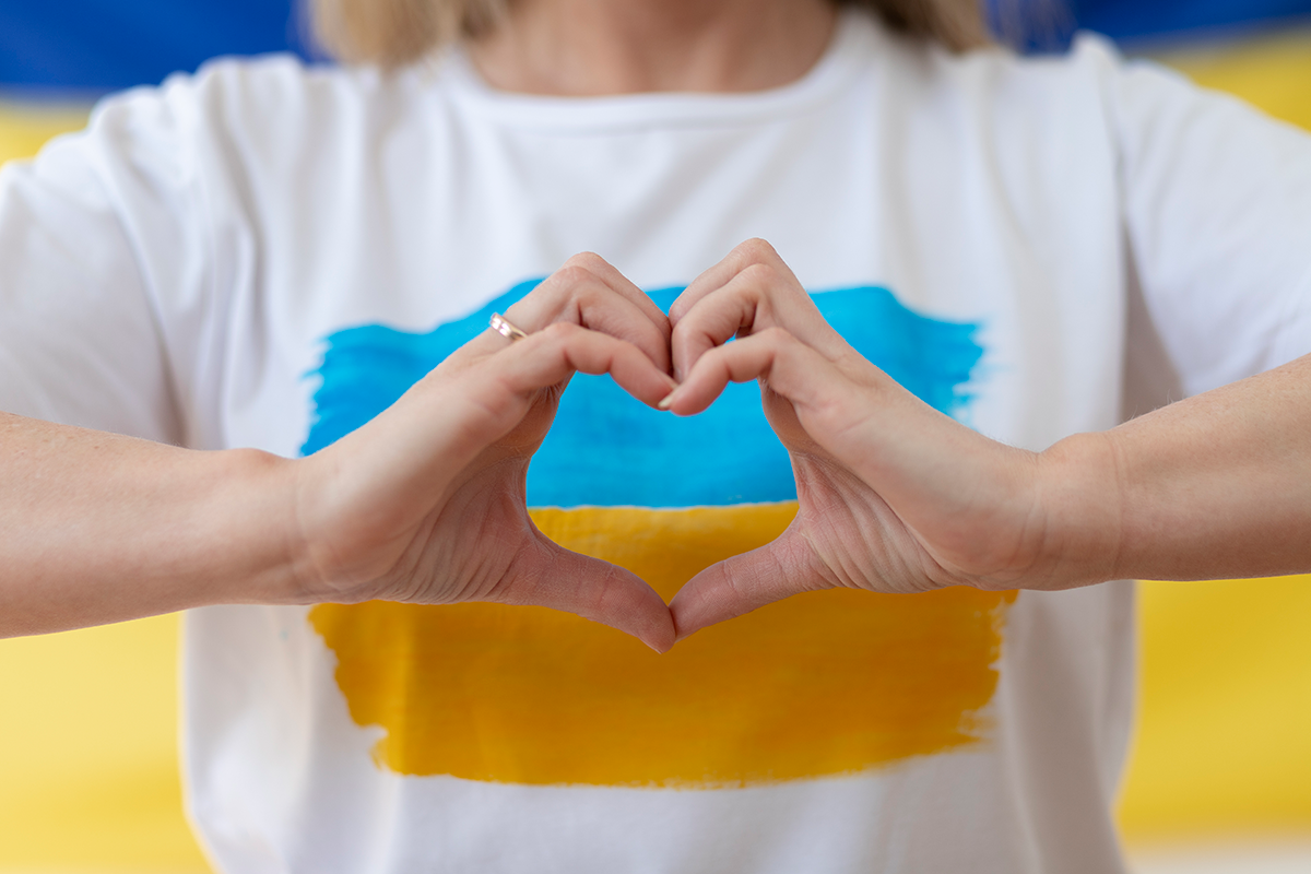 Motivācijas programmas “Mācies un ziedo” ietvaros skolēni turpina atbalstīt Ukrainu – saziedoti kārtējie €1000